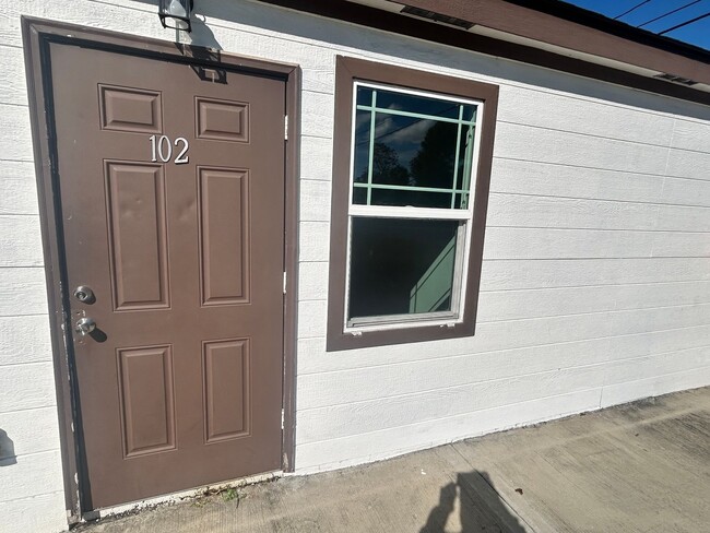 143 Claire Ave in Panama City, FL - Building Photo - Building Photo