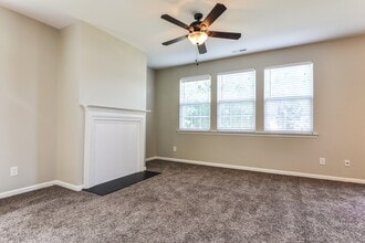 8904 Elizabeth Bennet Pl in Raleigh, NC - Building Photo - Building Photo