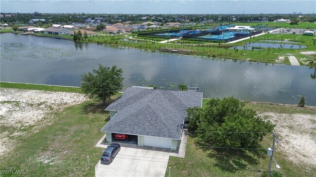 513 SW 3rd Ct