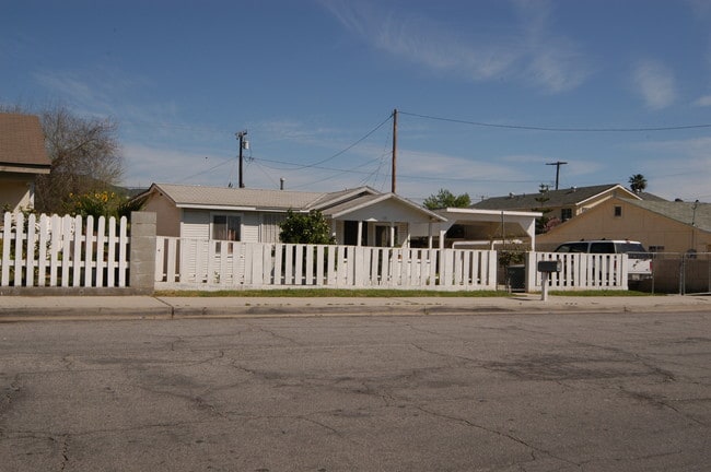 720-1/2 72 B St in Fillmore, CA - Building Photo - Building Photo