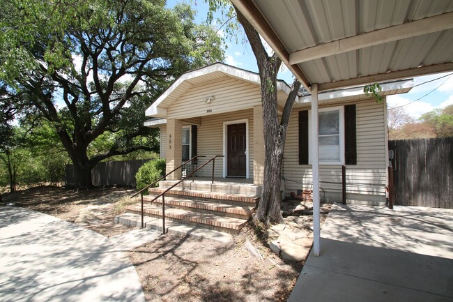 503 Front St in Weatherford, TX - Building Photo - Building Photo