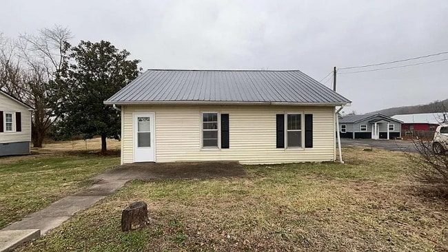 property at 409 Mammoth Cave St