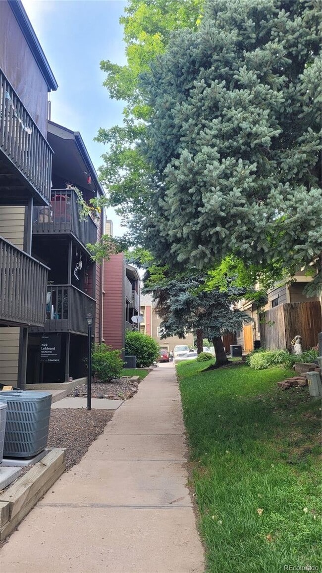10890 W Evans Ave, Unit 2E in Lakewood, CO - Building Photo - Building Photo