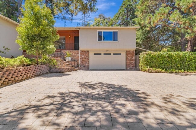 property at 940 Black Mountain Rd