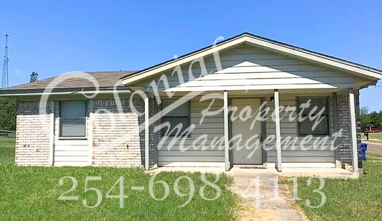 1005 Dryden Ave in Copperas Cove, TX - Building Photo