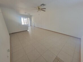 9285 Green Meadows Way in Palm Beach Gardens, FL - Building Photo - Building Photo