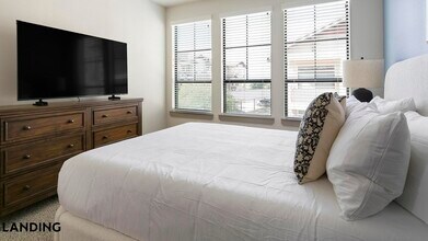 21201 Emerald Mist Pkwy, Unit 1527 in Spring, TX - Building Photo - Building Photo