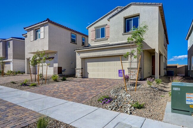 8484 W Agate Ave in Las Vegas, NV - Building Photo - Building Photo