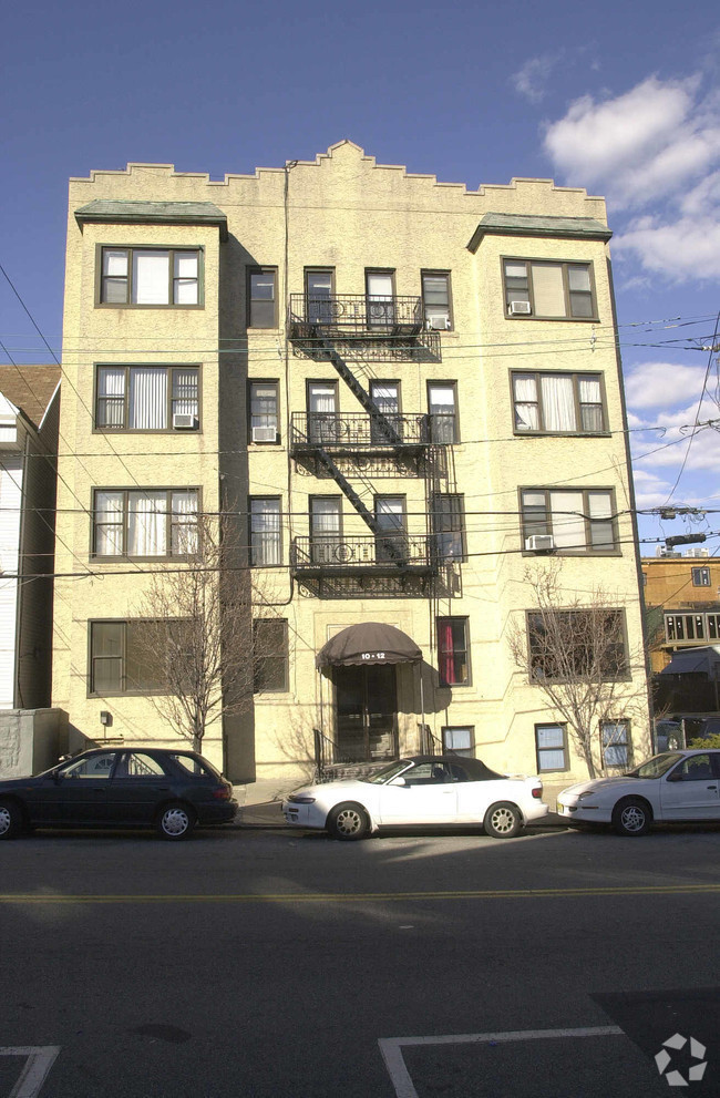 10 48th Street, Weehawken in Weehawken, NJ - Building Photo - Building Photo