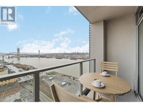 668-2668 Columbia St in New Westminster, BC - Building Photo - Building Photo