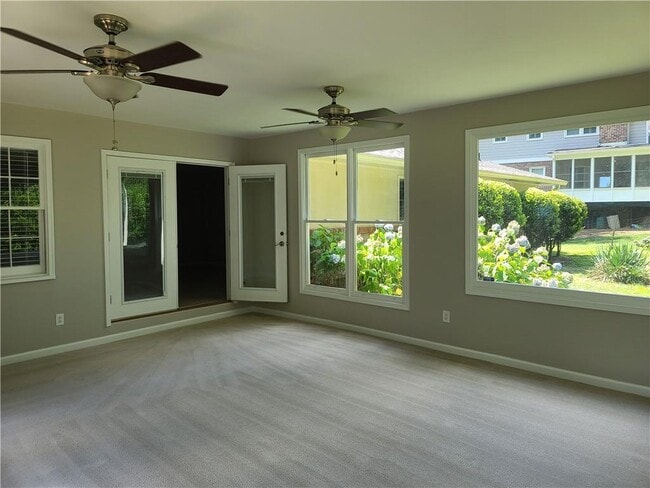 2520 Riverglenn Cir