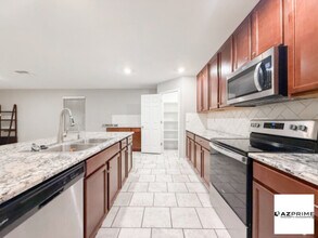 3349 E Donner Dr in Phoenix, AZ - Building Photo - Building Photo