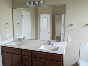 8706 Austin Thomas Dr in Cypress, TX - Building Photo - Building Photo