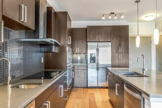 3600 S Lamar Blvd in Austin, TX - Building Photo - Building Photo