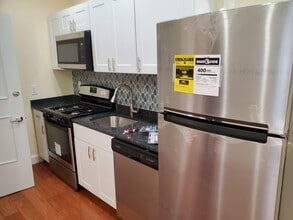 88 Hancock St, Unit 9 in Cambridge, MA - Foto de edificio - Building Photo