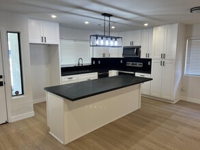 54621 Avenida Herrera in La Quinta, CA - Building Photo - Building Photo