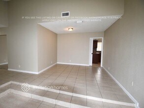 10401 NW 20th Ct in Sunrise, FL - Building Photo - Building Photo