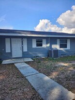 1335 E Bay St in Bartow, FL - Building Photo