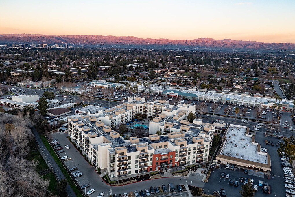 Revere Campbell in Campbell, CA - Foto de edificio