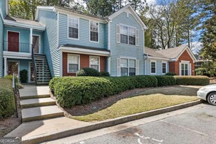4016 Whitehall Way in Alpharetta, GA - Building Photo