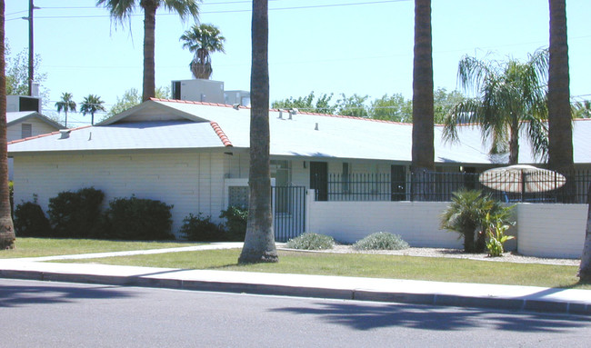 Oak Plaza Apartments in Phoenix, AZ - Foto de edificio - Other