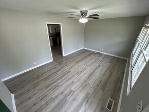 6022 Belgrade Dr NW in Huntsville, AL - Building Photo - Building Photo