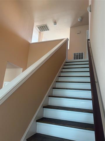 6106 Bluewood Dr in Garland, TX - Building Photo