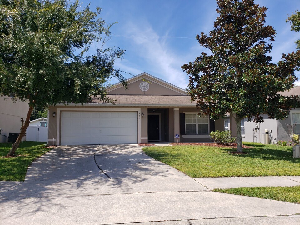 311 Willowbay Ridge St in Sanford, FL - Building Photo