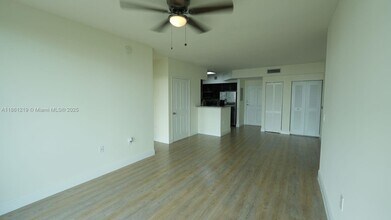987 SW 37th Ave in Miami, FL - Building Photo - Building Photo