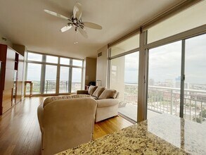 1400 S Michigan Ave, Unit 2004 in Chicago, IL - Building Photo - Building Photo