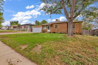 8910 Poze Blvd in Thornton, CO - Building Photo - Building Photo