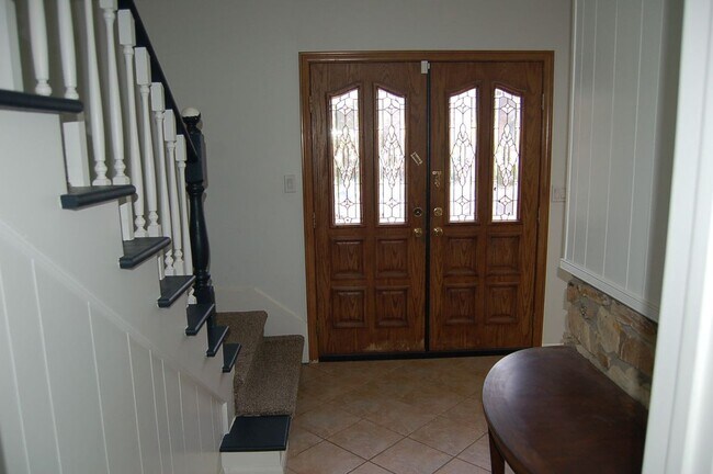 211 Tanforan Ln in Pomona, CA - Building Photo - Building Photo