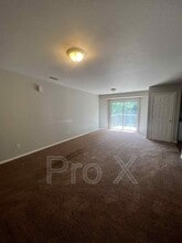 2216 E 8th St in Joplin, MO - Building Photo - Building Photo