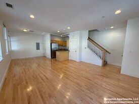 108 2nd St, Unit 104 in Cambridge, MA - Building Photo