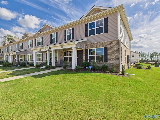 21416 Old Poseidon Ln in Athens, AL - Foto de edificio - Building Photo