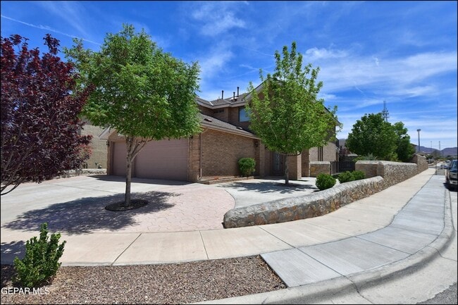 property at 6560 McFarland Ave