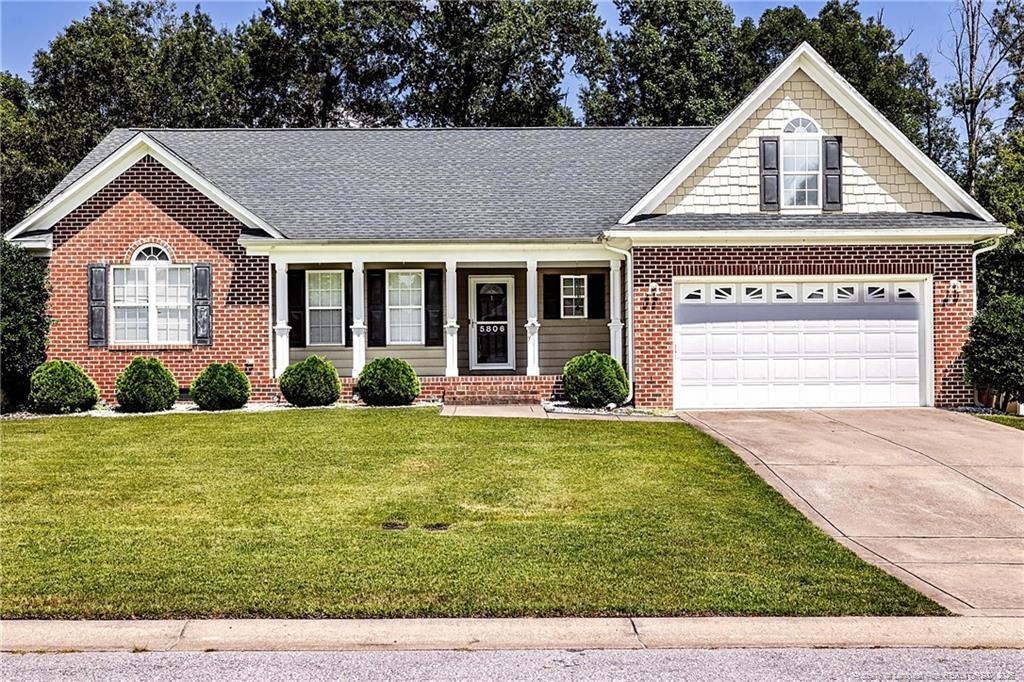 5806 Rainsford Dr in Fayetteville, NC - Building Photo