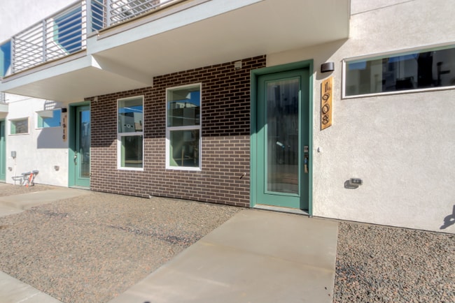 property at 1908 Hooker St