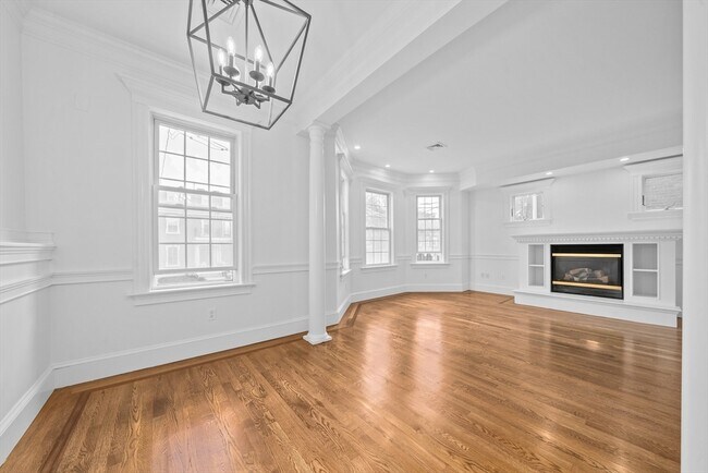 906 E Broadway in Boston, MA - Building Photo - Building Photo