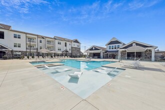 Banner at Sterling Farms in Jackson, TN - Building Photo - Building Photo