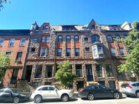 Washington House at 13 E Read photo'