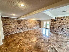 3010 Pine St in Galveston, TX - Building Photo - Building Photo