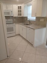 4289 S Mary Cir in Palm Beach Gardens, FL - Building Photo