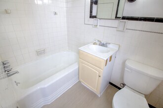 301 S Trenton Ave, Unit 1 in Pittsburgh, PA - Building Photo - Building Photo