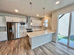 Beautiful 3 Bed 2.5 Bath in Timnath! in Timnath, CO - Building Photo - Building Photo