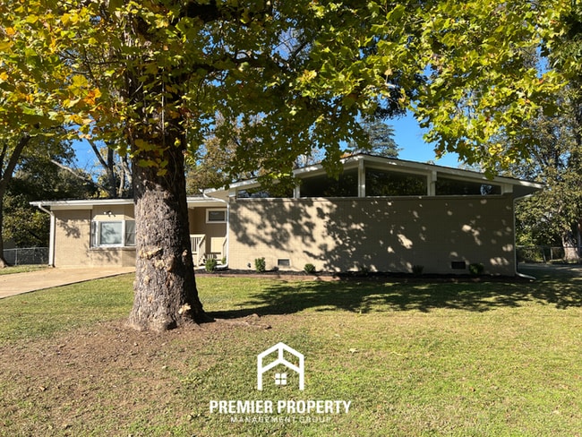 2322 Rodgers Dr NE in Huntsville, AL - Building Photo - Building Photo