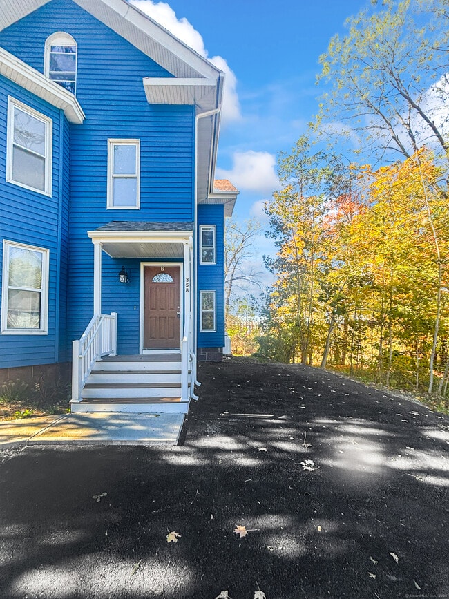 358 Pomeroy Ave in Meriden, CT - Building Photo - Building Photo
