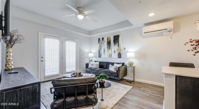 45760 W Vlg Pkwy in Maricopa, AZ - Foto de edificio - Building Photo