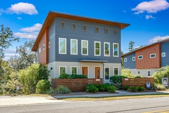 property at 1701-1702 Metropolitan Blvd