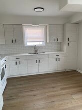 8246 W Grand Ave, Unit 2N in River Grove, IL - Building Photo - Building Photo